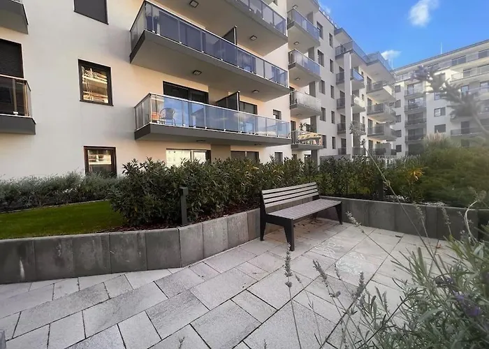 Karzo Property Lk 208